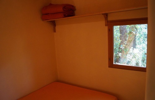 Piolenc House | Small house on shady plot, swimming pool not overlooked, close to the village.