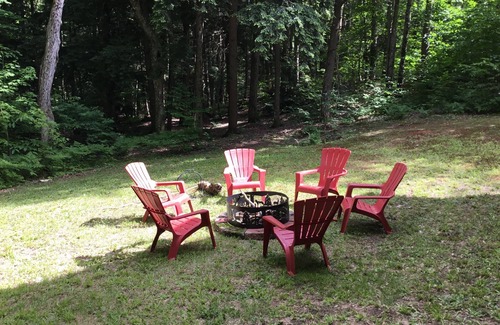 Wetmore Cabin | Small log cabin in the woods