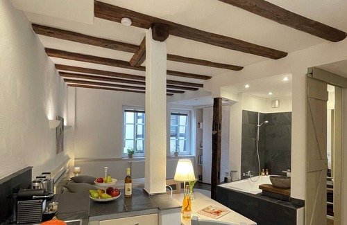 Bad Kreuznach House | Small old town vacation home with garden. And heart.