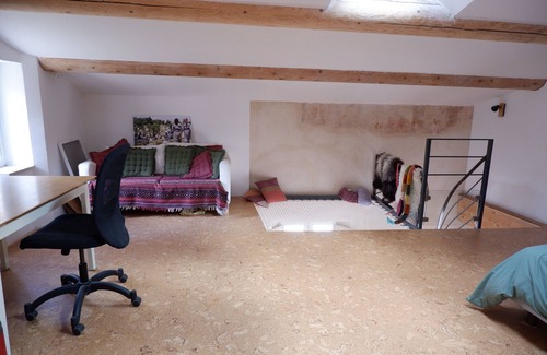 Vaugines House | Small recently renovated house with lots of charme in Luberon, Provence.
