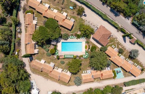 La Roque-sur-Pernes House | Small T2 cottage in provencal style