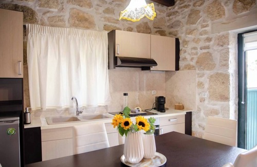 Pirgou Villa | Small Villa Pyrgou with Shared Swimming Pool