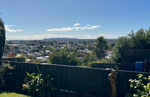 Taradale Apartment | Smart Comfortable Unit