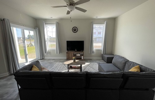 Westgate House | Smart duplex townhouse build in 2023! Near Camp LeJeune