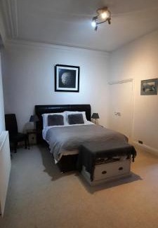Harrogate Apartment | Smart Stay on Franklin Road