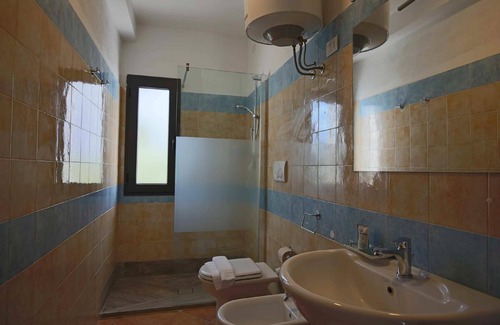 Santa Teresa di Gallura Apartment | smeraldina 10 - Two Bedroom Apartment, Sleeps 6