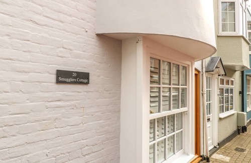 Weymouth Cottage | SMUGGLERS COTTAGE, character holiday cottage in Weymouth