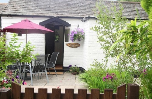 Liskeard Cottage | SMUGGLERS COTTAGE, family friendly, with pool in Looe
