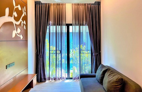 Chalong House | Snappy 2 BR Pool Access Suite | Kitchen | Washer