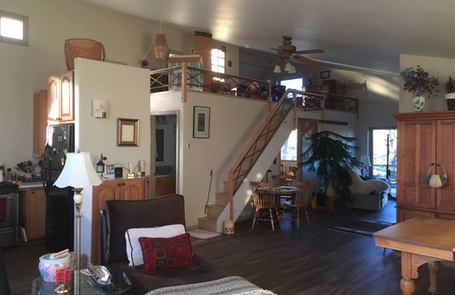 Crestone Apartment | Snow Capped MTN View & Starry Nites: 1 hour to Great Sand Dunes & Monarch Skiing