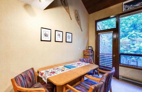Glacier House | Snowater Condo 59 - A Great Family Condo With a Cabin Feel