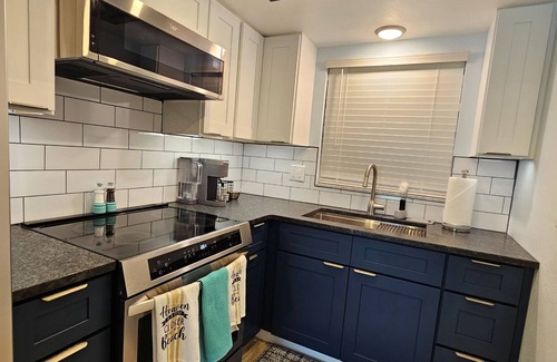 St. Petersburg Condo | Snowbird Season is coming. Sun, Sand & Sunsets–all just minutes from your door.