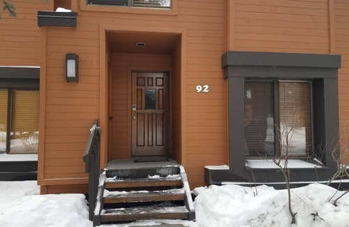 Mammoth Lakes Condo | Snowcreek Resort Vacation Rental #92