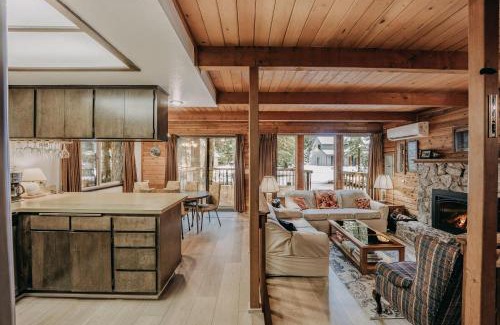Glacier House | Snowline Cabin 35 - A-C - Pets Ok - Fireplace