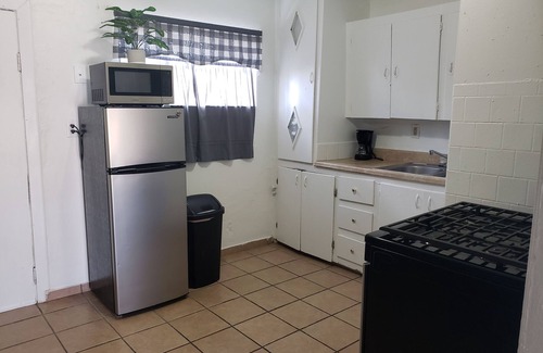 Biggs Field Apartment | Snug Apartment