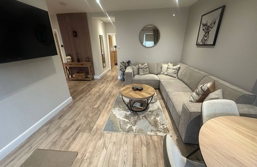 Bridge of Allan House | Snug Modern Home in Bridge of Allan