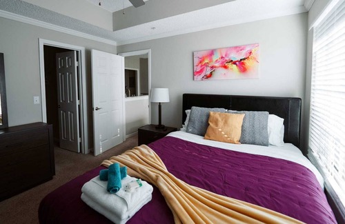 Courier City - Oscawana Apartment | SoHo/HydePark Aparment - Premium Location Free/ Parking