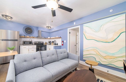 East Ocean View Apartment | Sojourn's Harborage Dock Suite