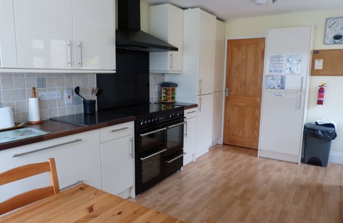 Nettlestone House | Solent View - a bungalow that sleeps 6 guests in 3 bedrooms