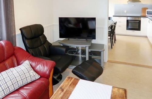 Hyllestad House | Solsvika by Interhome