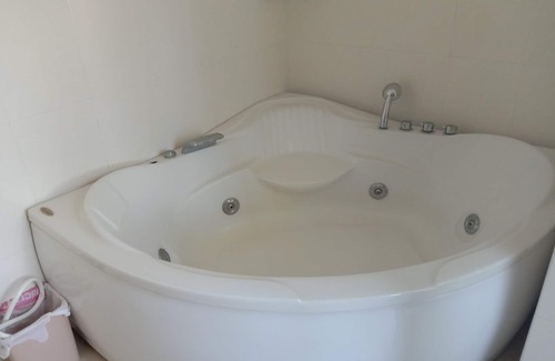 Vung Tau Apartment | Son thinh hotel-apartment 5 Min walking distance to Vung Tau Beach. High Flr