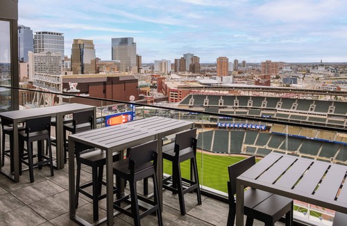 Warehouse District Apartment | Sonder at North Loop Green | One-Bedroom Apartment w/Balcony