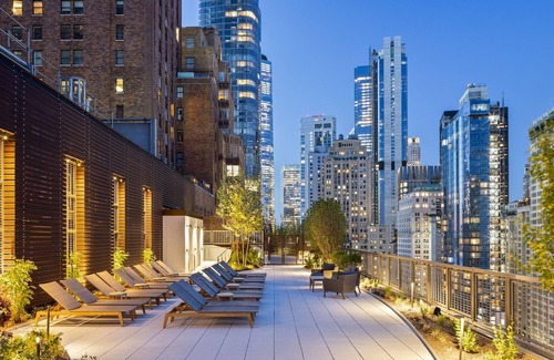 Financial District Apartment | Sonder Battery Park | Studio Apartment