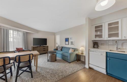 Gateway Hotel | Sonesta ES Suites Austin The Domain Area - Newly Renovated