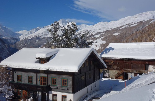 Rojach Apartment | Sonnblickzimmer - Zirbenhof - opposite the Großglockner