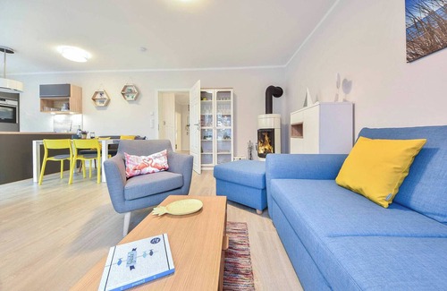 Korswandt Apartment | Sonnenpark 08 Küstenliebe - very quiet location with fireplace and sauna
