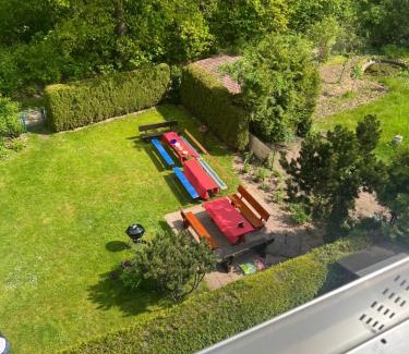 Feucht House | Sonniges Dachzimmer