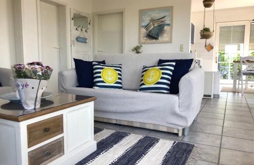 Monkebude House | Sonniges Strandhaus am Haff mit Wasserblick für 2-4 Personen