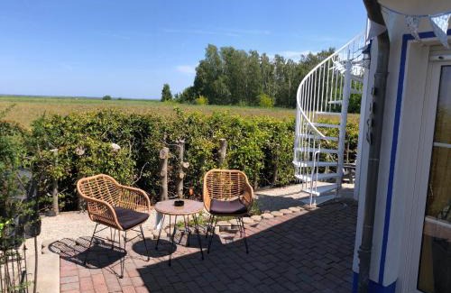 Monkebude House | Sonniges Strandhaus am Haff mit Wasserblick für 2-4 Personen
