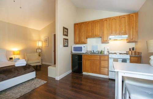 Boyes Hot Springs House | Sonoma Getaway for Two - Great Location