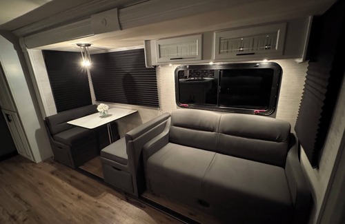 Camarillo House | Soothing RV with WiFi in charming Camarillo