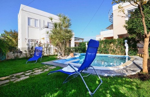 Kamisiana House | Sophia's House with private swimming pool