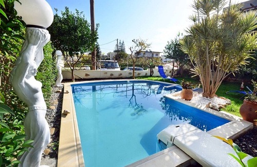 Kamisiana House | Sophia's House with private swimming pool