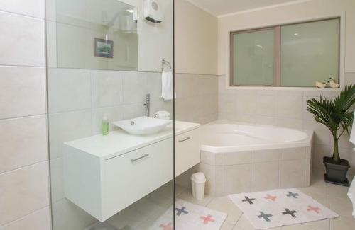 Whangaroa House | Sophia's Rest Whangaroa