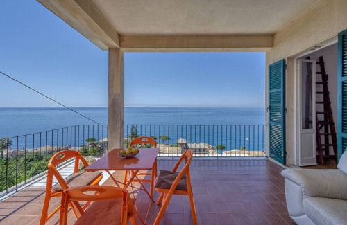 Sori Apartment | Sori - Italian Riviera: Attic with panoramic sea view and pool