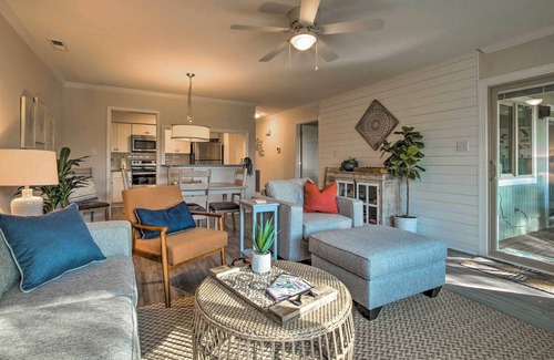 Caswell Beach Condo | 'Sound of the Sea' Oak Island Condo w/Pools!