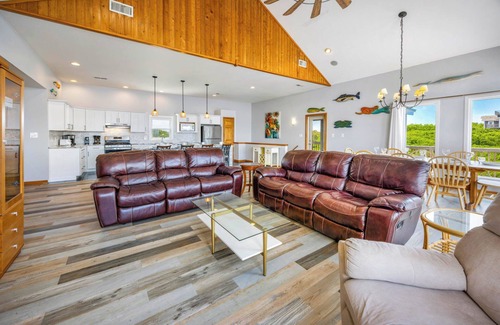 Buxton House | Soundfront Dog Friendly w/Hot Tub, Game Room, Private Pier and Sound Boardwalk