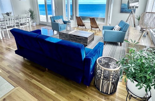 Clinton Cottage | SOUNDSCAPE BEACHFRONT HOUSE- OCEANFRONT I BEACH I SAND