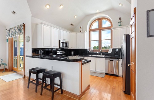 Manteo House | Soundscape * Canal front, pier, water views!