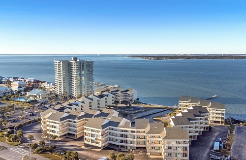 Pensacola Beach Condo | "Soundside Solace" | Fishing Pier, Kayak, Bikes | My Beach Getaways G9