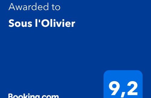 Buisson House | Sous l'Olivier