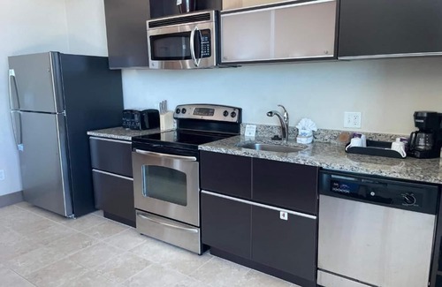 Biloxi Hotel | South Beach Biloxi Hotel & Suites