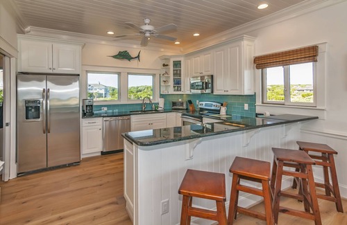South Beach House | South Beach, Oceanfront, Beautiful Views, Great location! Both Clubs Available