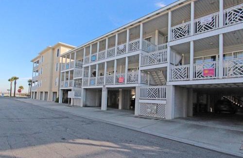 Tybee Island Apartment | South Beach Ocean Condos by Tybee Vacation Rentals
