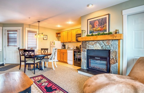 Rangeley Condo | South Branch 7-2 | Cute and Cozy Ski-in/Ski-out Condo at South Branch