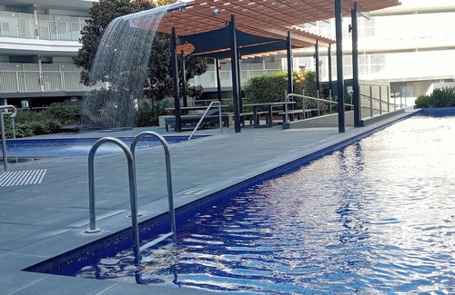Canberra Apartment | South Canberra 1bdrm Apartment with all amenities